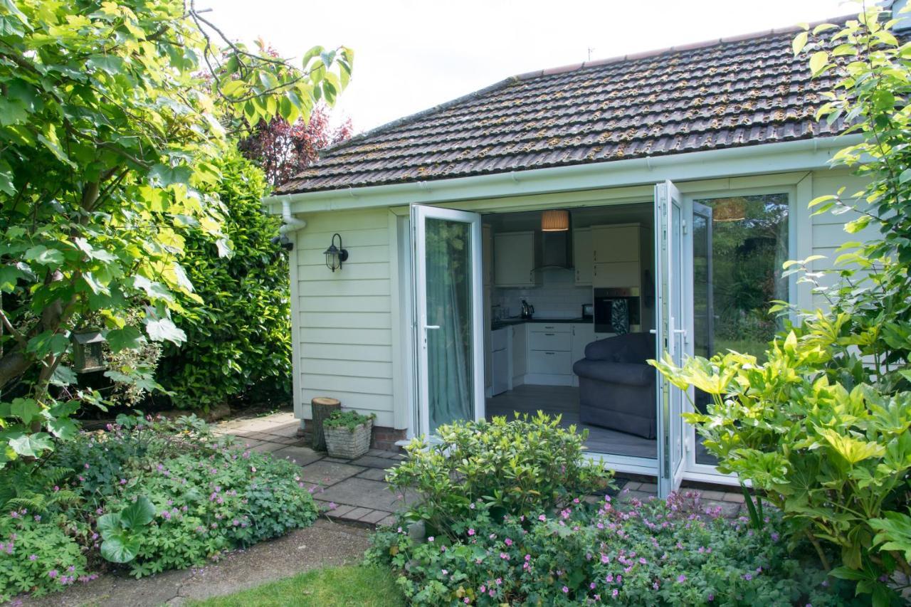 Luxury Self Catering With Cosy Cabin & Sauna In Colchester Dış mekan fotoğraf