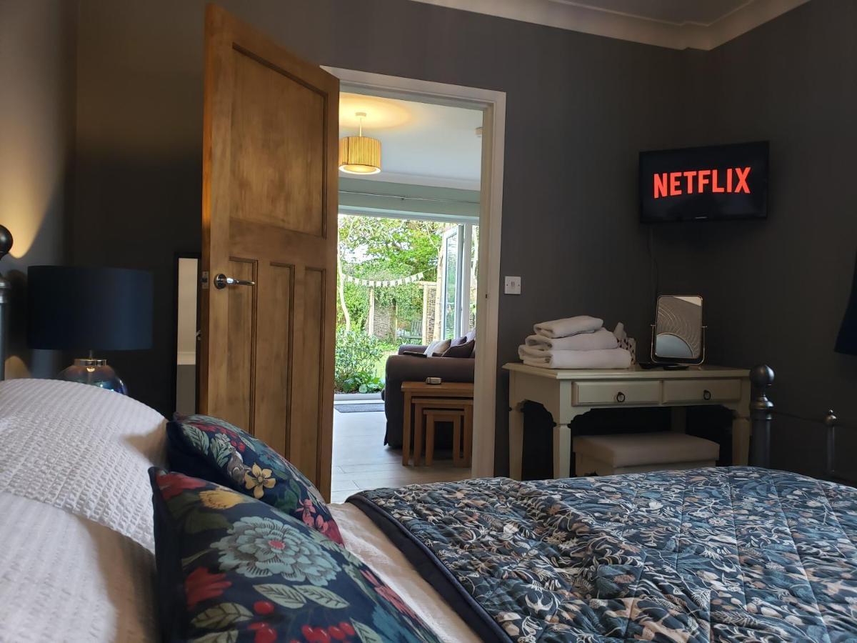 Luxury Self Catering With Cosy Cabin & Sauna In Colchester Dış mekan fotoğraf